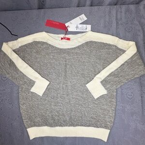 HSTYLE Linen Long Sleeve sweater L 44” Chest New